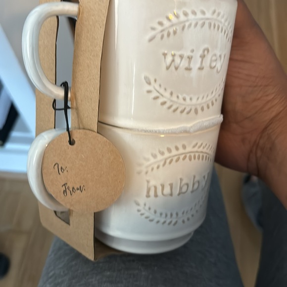 Newly weds mugs - Picture 5 of 5